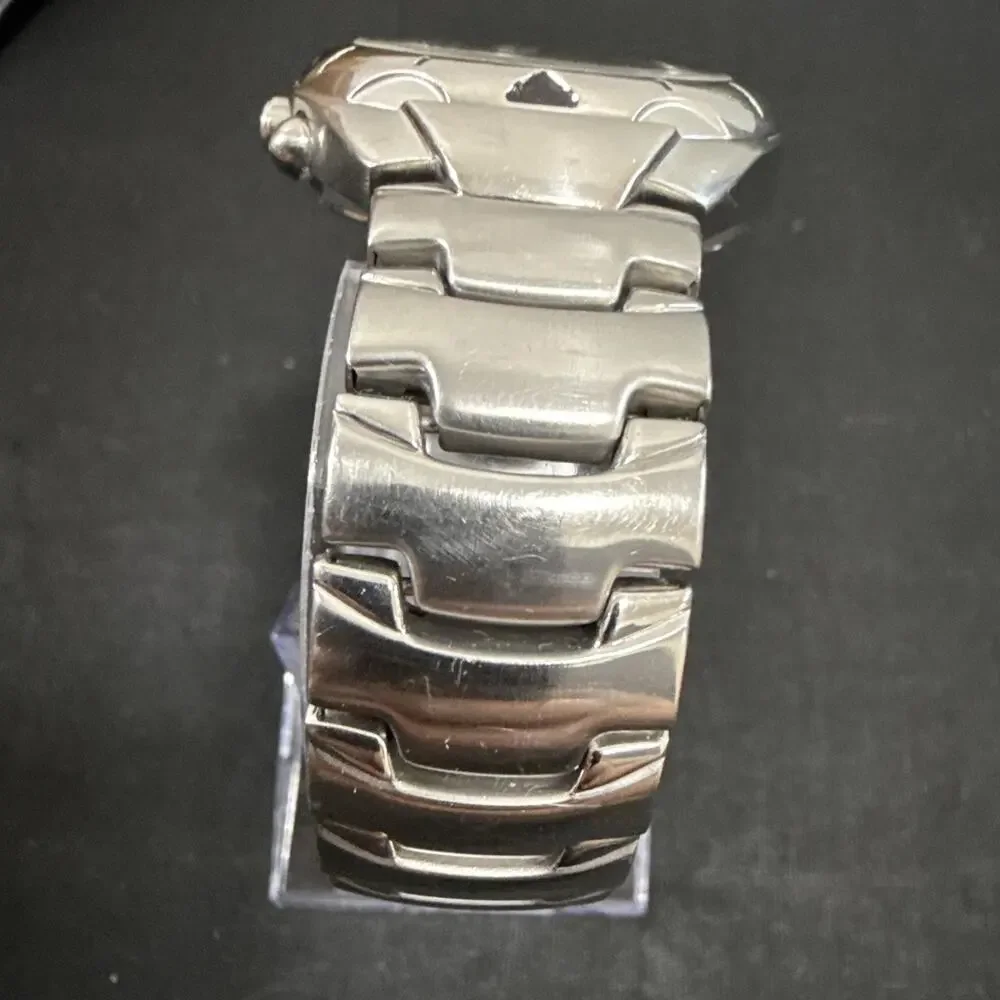 Fossil new batteries